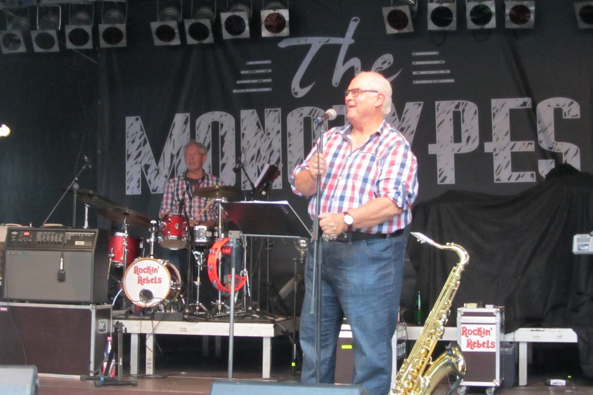 F 2016 07 16 09 LP Rathausplatz.JPG